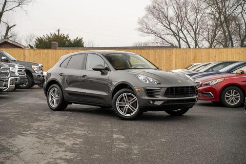 2017 Porsche Macan Sport Utility 4D