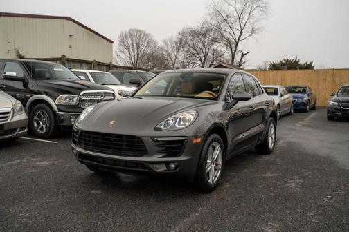 2017 Porsche Macan Sport Utility 4D