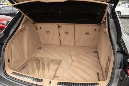 2017 Porsche Macan Sport Utility 4D