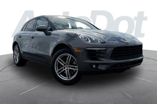 2017 Porsche Macan Sport Utility 4D