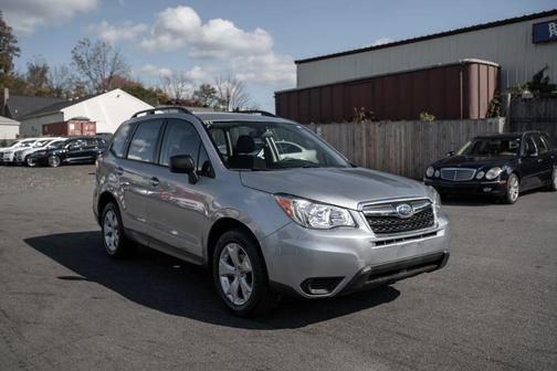 2015 Subaru Forester 2.5i