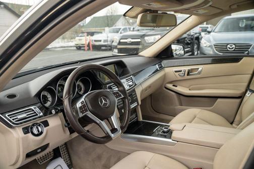 2016 Mercedes-Benz E-Class E 350 4MATIC Sedan 4D