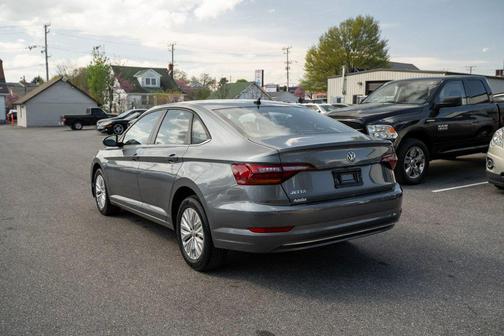 Platinum Gray Metallic 2019 Volkswagen Jetta 1.4T S