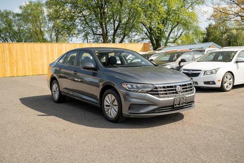 Platinum Gray Metallic 2019 Volkswagen Jetta 1.4T S