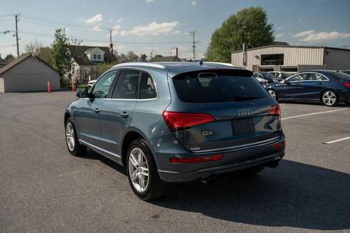 Blue 2016 Audi Q5 2.0T Premium Plus