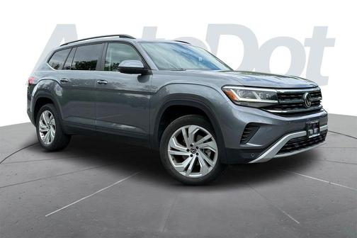 Platinum Gray Metallic 2022 Volkswagen Atlas 2.0T SE w/Technology