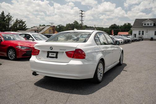 Alpine White 2009 BMW 328 328i Sedan 4D