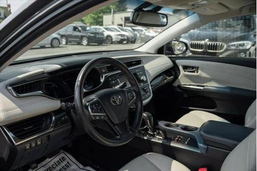 2014 Toyota Avalon Hybrid XLE Premium