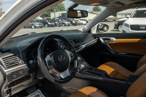 2011 Lexus CT 200h Premium