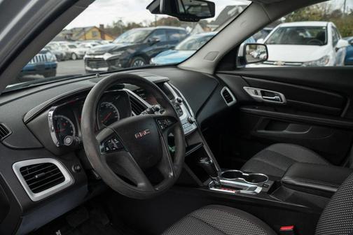 2017 GMC Terrain SLE-1