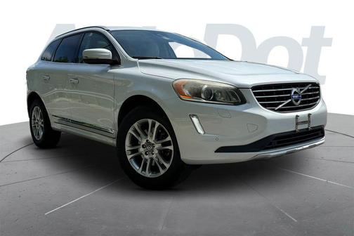 Crystal White Pearl 2015 Volvo XC60 3.2 Platinum