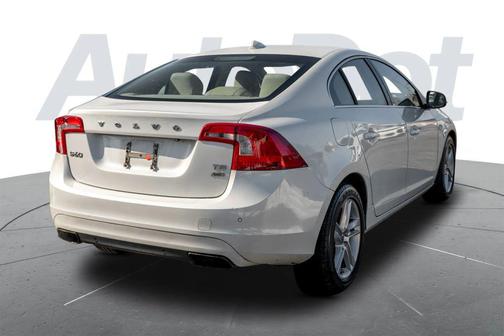 2015 Volvo S60 T5 Platinum