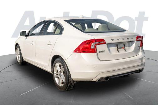 2015 Volvo S60 T5 Platinum