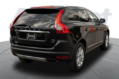 Black 2016 Volvo XC60 T5 Premier