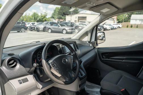 2020 Nissan NV200 S