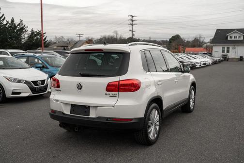 2014 Volkswagen Tiguan 2.0T SE 4MOTION