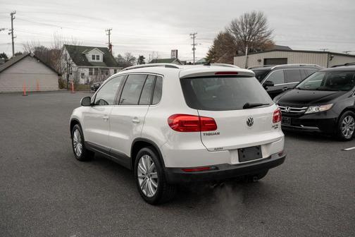 2014 Volkswagen Tiguan 2.0T SE 4MOTION