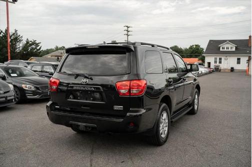 2014 Toyota Sequoia SR5