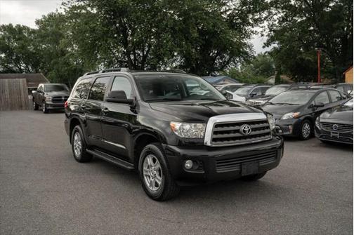 2014 Toyota Sequoia SR5