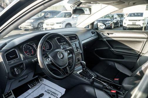 2019 Volkswagen Golf Alltrack TSI S