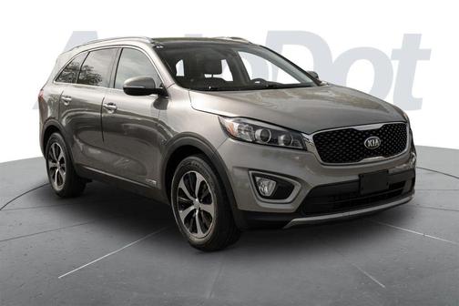 Titanium Silver 2017 Kia Sorento EX