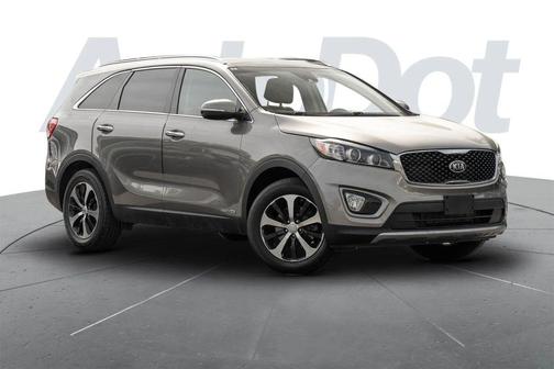 Titanium Silver 2017 Kia Sorento EX
