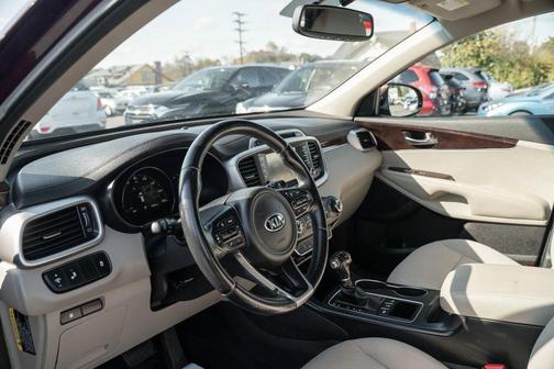 2018 Kia Sorento LX