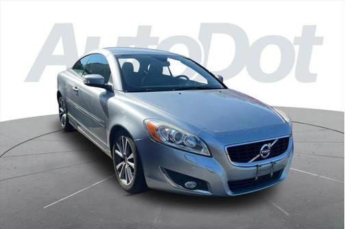2013 Volvo C70 T5 Premier Plus Convertible 2D