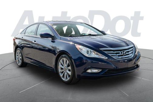 2013 Hyundai SONATA SE