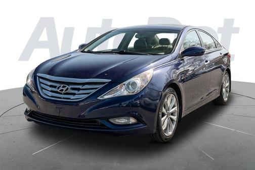 2013 Hyundai SONATA SE