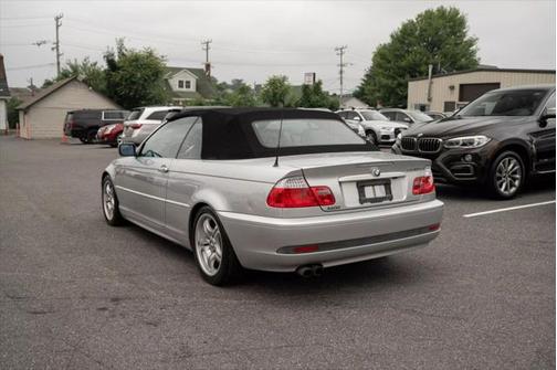 2005 BMW 330 330Ci Convertible 2D