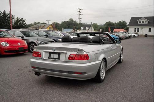 2005 BMW 330 330Ci Convertible 2D