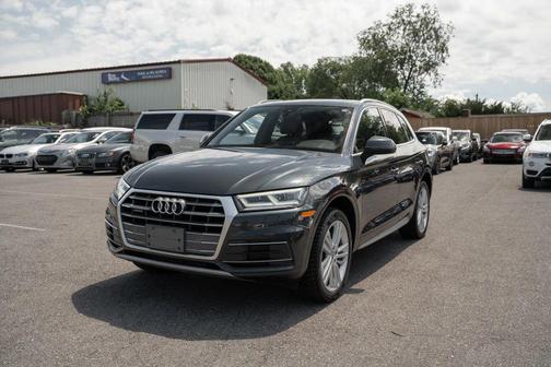 Gray 2018 Audi Q5 2.0T Tech Premium