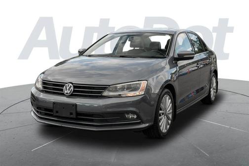 2015 Volkswagen Jetta Auto SE w/Connectivity/Navigation