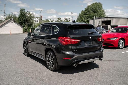 Black Sapphire Metallic 2020 BMW X1 xDrive28i
