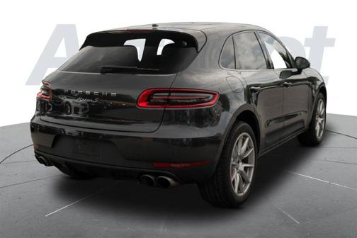Volcano Grey Metallic 2017 Porsche Macan Macan Sport Edition
