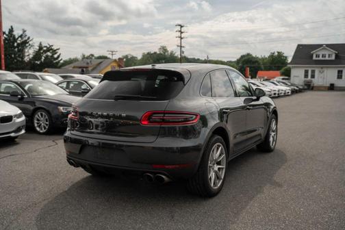 Volcano Grey Metallic 2017 Porsche Macan Macan Sport Edition