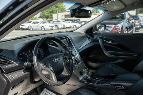 2012 Hyundai Azera Base