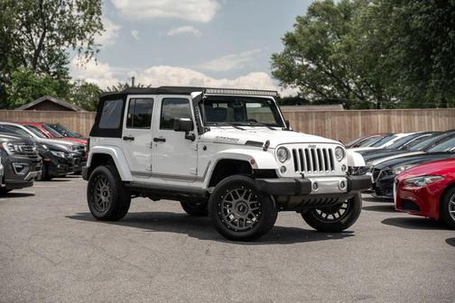 Bright White Clearcoat 2017 Jeep Wrangler Unlimited Sahara