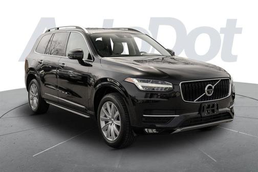 Onyx Black Metallic 2017 Volvo XC90 T6 Momentum