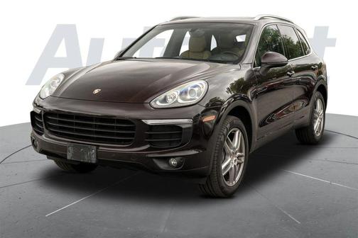 Mahogany Metallic 2016 Porsche Cayenne Cayenne