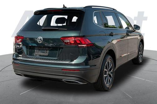 Dark Moss Green Metallic 2019 Volkswagen Tiguan 2.0T SE