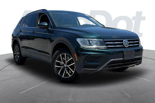 Dark Moss Green Metallic 2019 Volkswagen Tiguan 2.0T SE