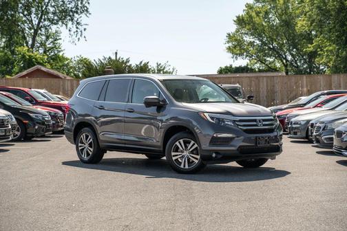 Modern Steel Metallic 2016 Honda Pilot EX-L