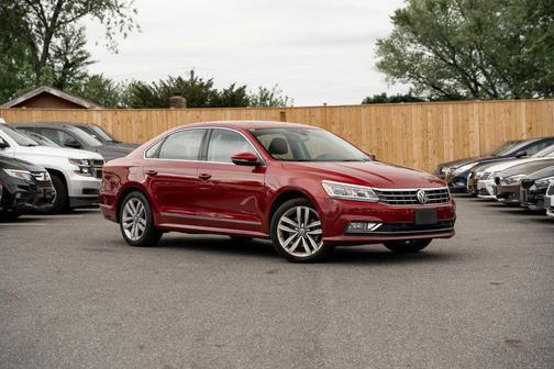 Fortana Red 2016 Volkswagen Passat V6 SEL Premium