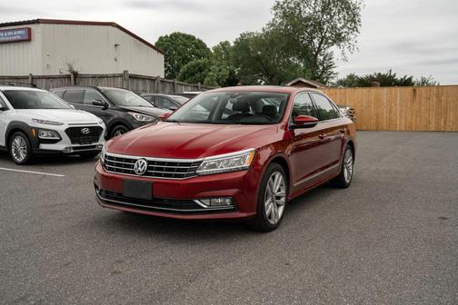Fortana Red 2016 Volkswagen Passat V6 SEL Premium