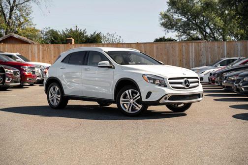 Cirrus White 2016 Mercedes-Benz GLA-Class 4MATIC