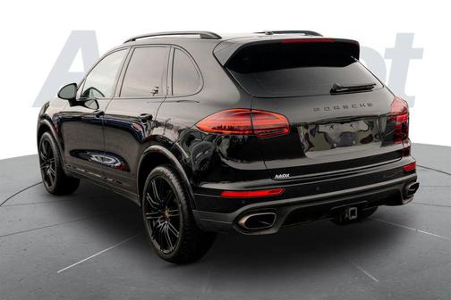 2017 Porsche Cayenne Platinum Edition