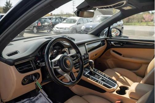 2019 Porsche Macan Base