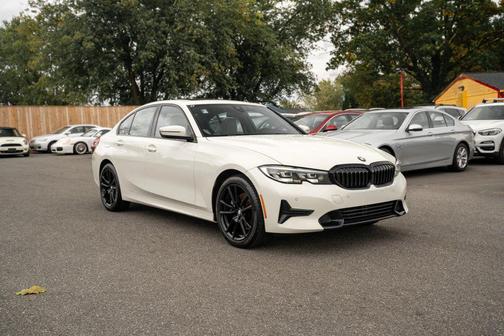 Alpine White 2019 BMW 330 xDrive